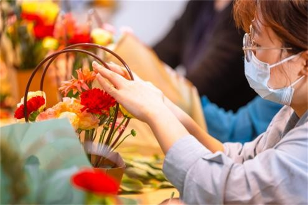 为爱 花点时间| 联发福建区域第十三届母亲节圆满落幕——九房网 为爱 花点时间| 联发福建区域第十三届母亲节圆满落幕——九房网