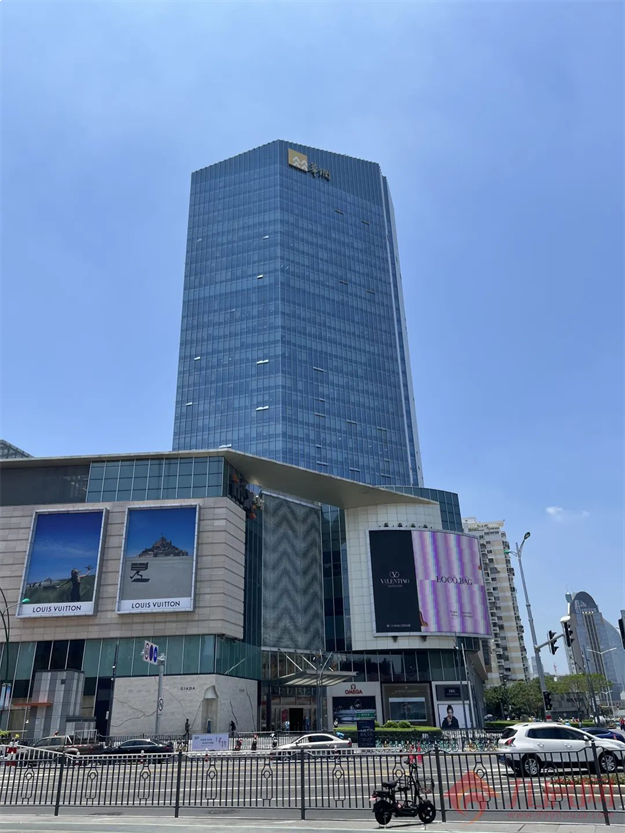 实探!房价连跌3个月!有房降6千/㎡!岛内这片区不香了?——九房网 实探!房价连跌3个月!有房降6千/㎡!岛内这片区不香了?——九房网