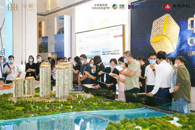 中粮·云玺壹号 | 壹号红盘 湖湾大户型样板房倾城盛启——九房网 中粮·云玺壹号 | 壹号红盘 湖湾大户型样板房倾城盛启——九房网