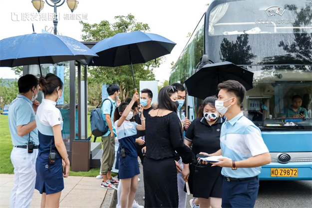 百余全国主流媒体齐聚桃李春风,探寻美好生活原点——九房网 百余全国主流媒体齐聚桃李春风,探寻美好生活原点——九房网