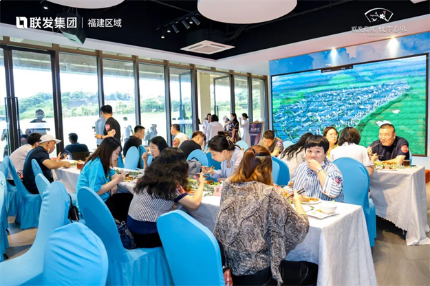 百余全国主流媒体齐聚桃李春风,探寻美好生活原点——九房网 百余全国主流媒体齐聚桃李春风,探寻美好生活原点——九房网