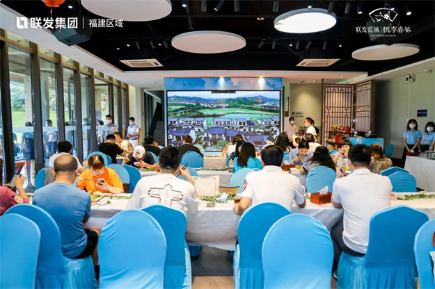 百余全国主流媒体齐聚桃李春风,探寻美好生活原点——九房网 百余全国主流媒体齐聚桃李春风,探寻美好生活原点——九房网