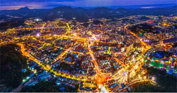 永春县顺利召开土地招商推介会暨城东产城融合典范区城市设计国际竞赛发布会——九房网 永春县顺利召开土地招商推介会暨城东产城融合典范区城市设计国际竞赛发布会——九房网