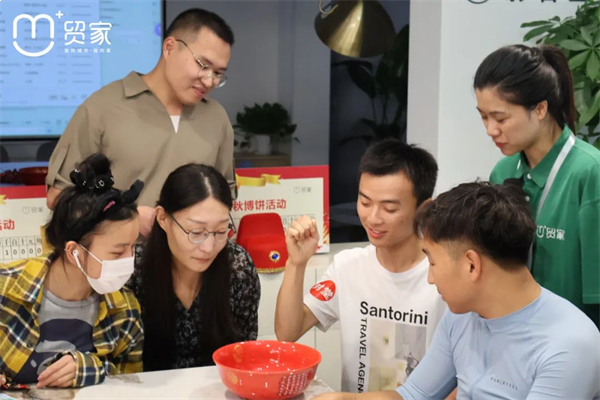 造乐生活 趣国贸 | 绝了!火爆全网的双节活动,你打卡了吗?——九房网 造乐生活 趣国贸 | 绝了!火爆全网的双节活动,你打卡了吗?——九房网