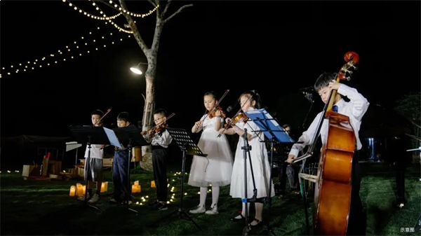 2024湾南奇妙夜|厦门湾跨年烟花秀,共同奔赴璀璨的2024!——九房网 2024湾南奇妙夜|厦门湾跨年烟花秀,共同奔赴璀璨的2024!——九房网