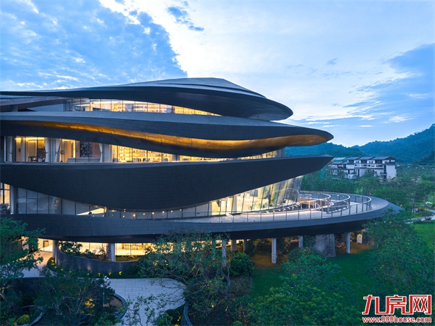 遇群山,见自己 | 安若小镇媒体体验之旅圆满落幕 ——九房网 遇群山,见自己 | 安若小镇媒体体验之旅圆满落幕 ——九房网