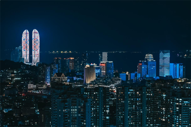 有个福建富豪说:不要望子成龙,成龙多辛苦,让父亲成龙。——九房网 有个福建富豪说:不要望子成龙,成龙多辛苦,让父亲成龙。——九房网